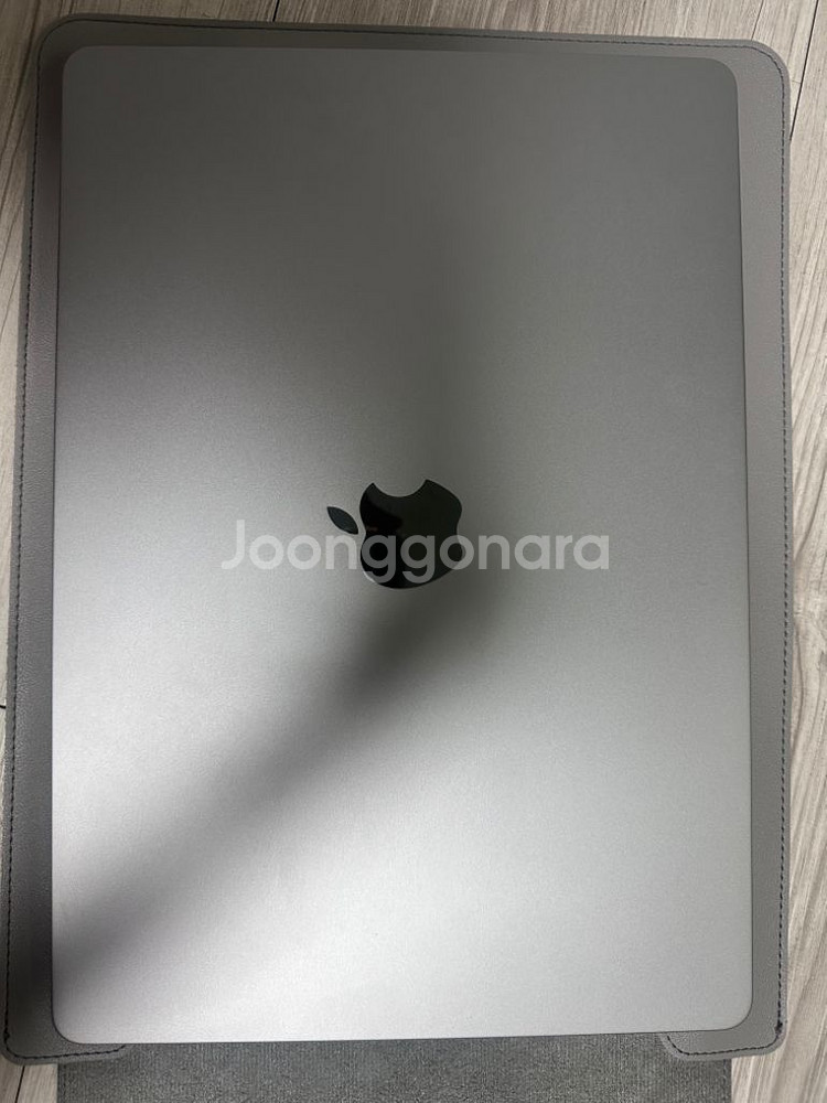 맥북 에어15 M3 256gb 메모리 8gb--0