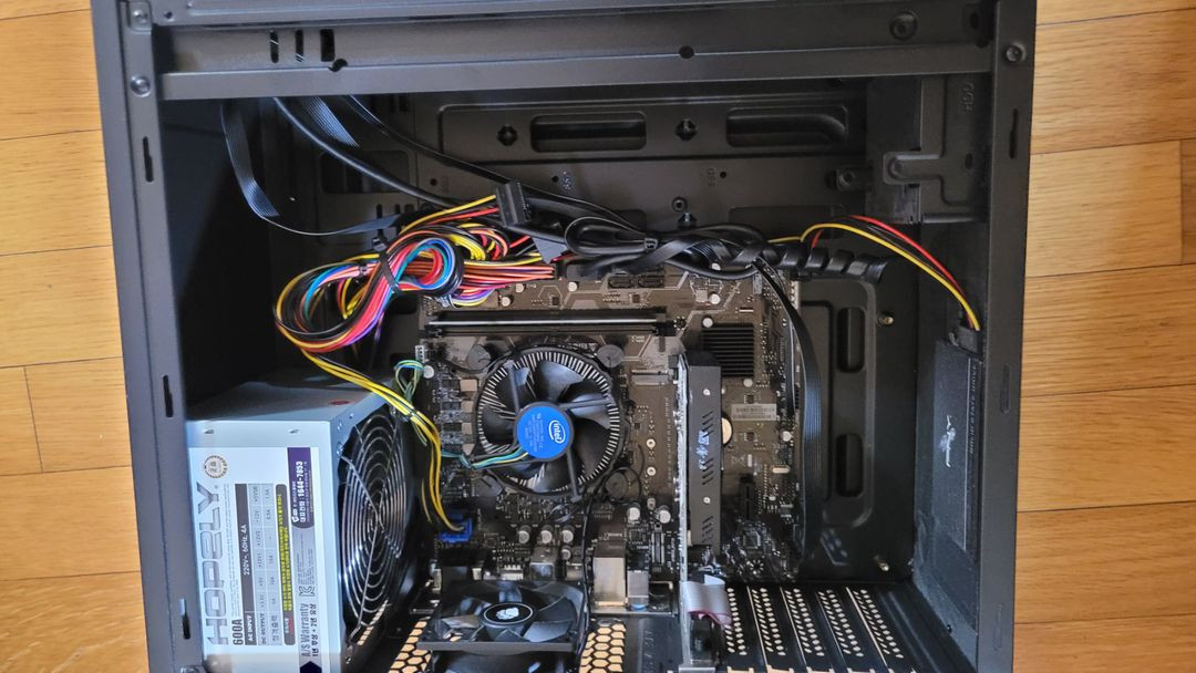 Intel Core i5-11400 데스크탑 PC 이미지
