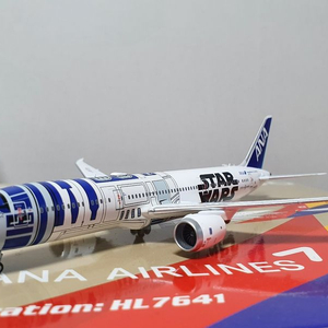 ANA B767-300ER StarWars 1: 400