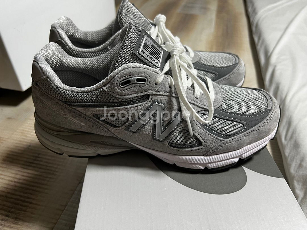 뉴발란스 990v4 260 팝니다--2