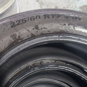 중고타이어 4개 225/60R17