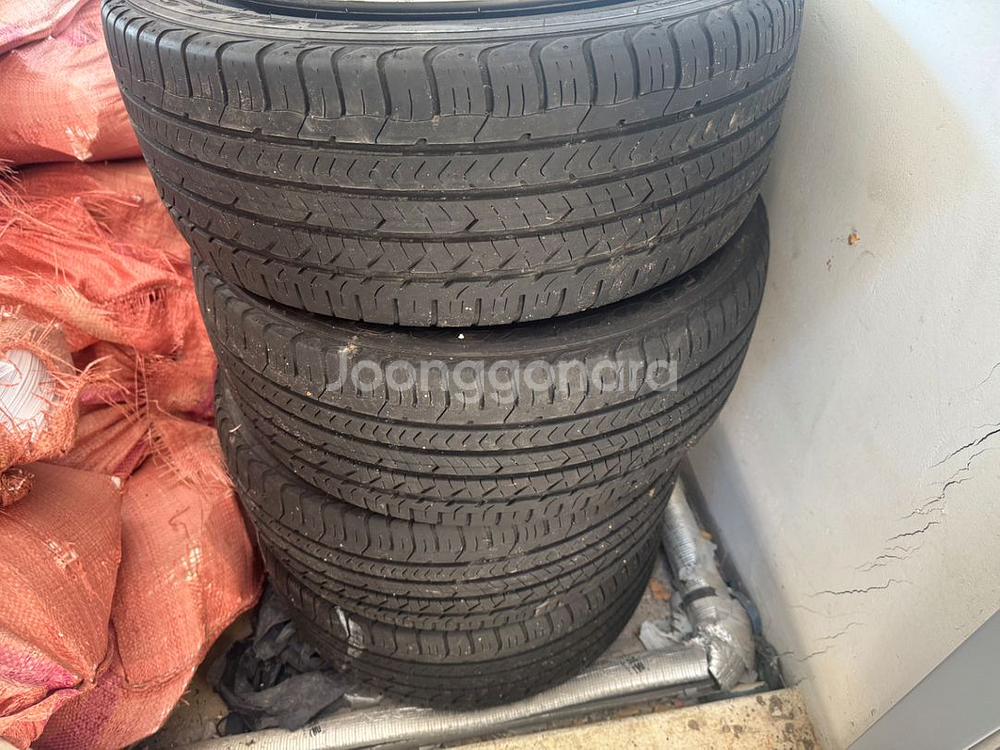 제네시스dh 18인치 휠 타이어 4짝 세트 판매합니다--1