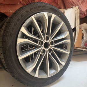 제네시스dh 18인치 휠 타이어 4짝 세트 판매합니다