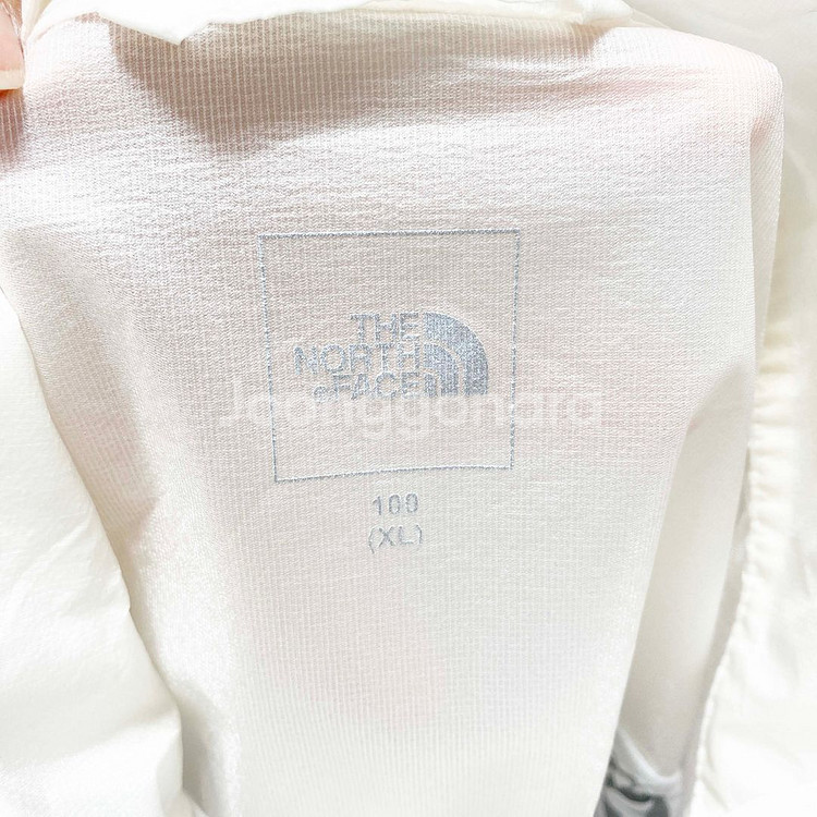 노스페이스 여성바람막이자켓 꽃패턴 100 진스센스--3