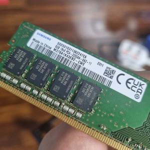 램 ddr4 8GB 2개 팝니다