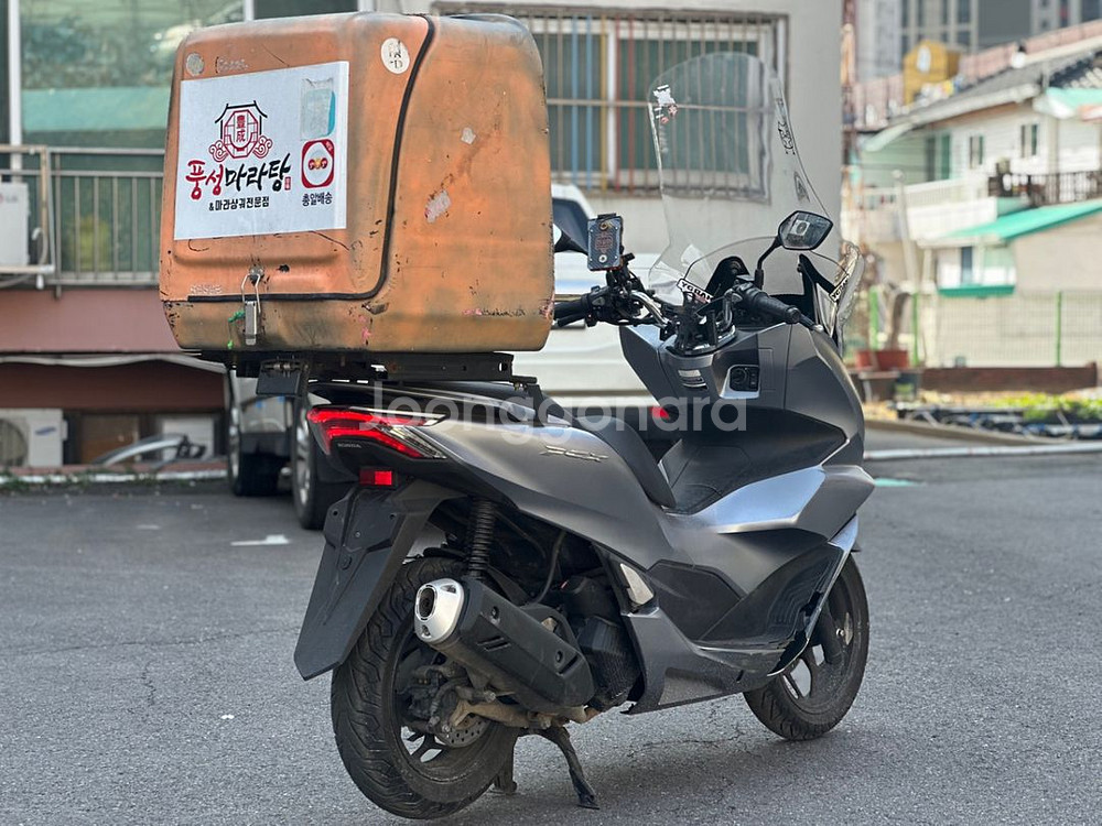 혼다 PCX125/2022년식/ABS/짧은키로수 판매--2