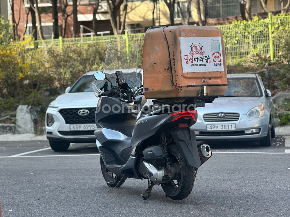 혼다 PCX125/2022년식/ABS/짧은키로수 판매--4