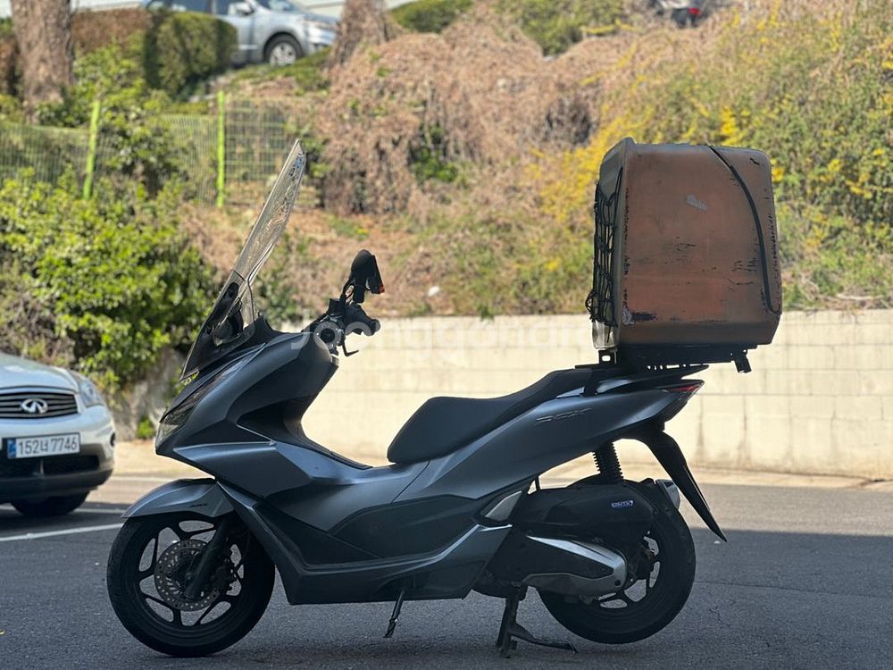 혼다 PCX125/2022년식/ABS/짧은키로수 판매--5