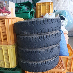 봉고3후륜12인치 휠타이어 팝니다 10p입니다