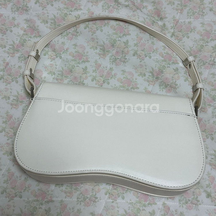 스퀘어라인 카멜백 아이보리 숄더백 크로스백--6