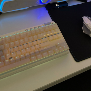 로지텍G715 무선키보드,G502 무선마우스,파워플레이