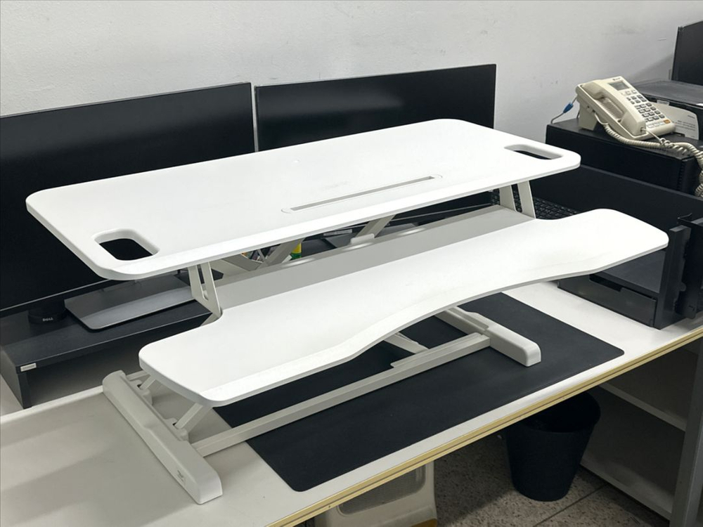 루나랩 모션데스크 수동 리프트업 이미지