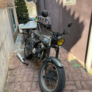 트로이 125cc 커스텀 (수리필요)