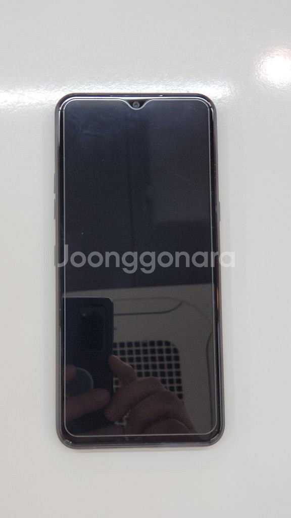 Q510 (새거같아요) 중고폰 판매합니다--1