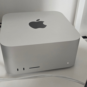 M1 Max 64G 1T (에케플 5월까지) 팝니다