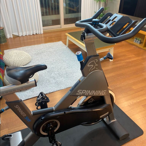 스피닝 실내 사이클 Spinner Shift