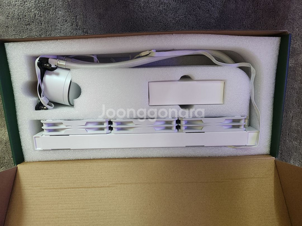 SOCOOOL ranni xy 360argb 팝니다--1