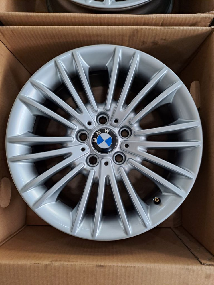 BMW 5시리즈 f10 17인치순정휠 pcd 120 이미지
