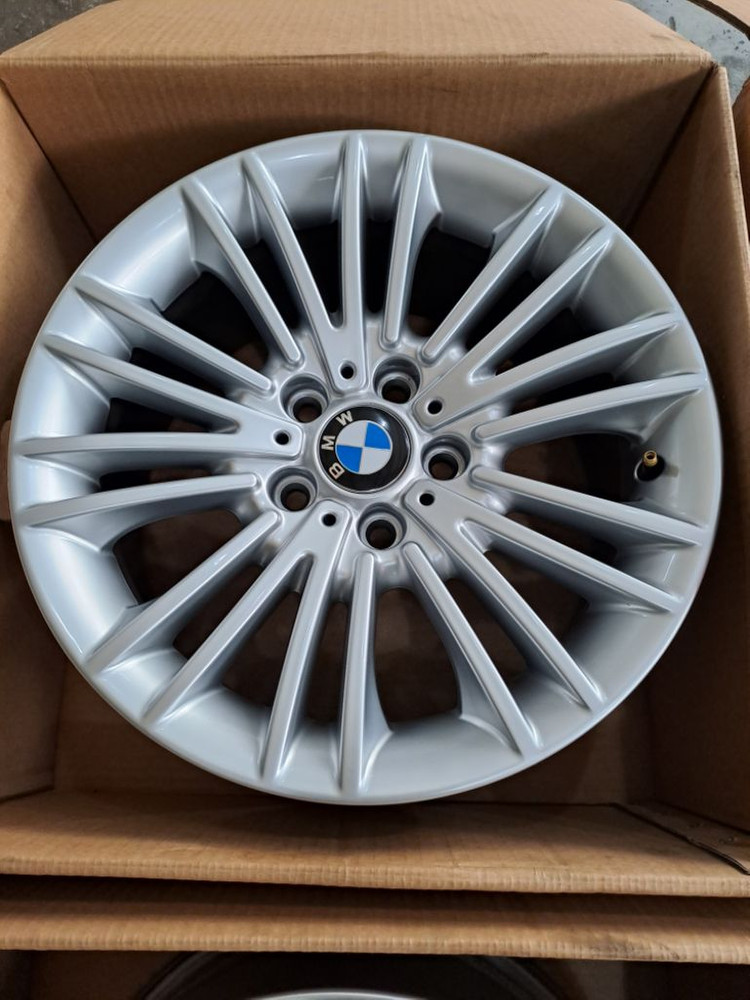 BMW 5시리즈 f10 17인치순정휠 pcd 120 이미지