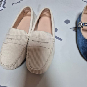 르꼬르망 코듀로이 로퍼 190