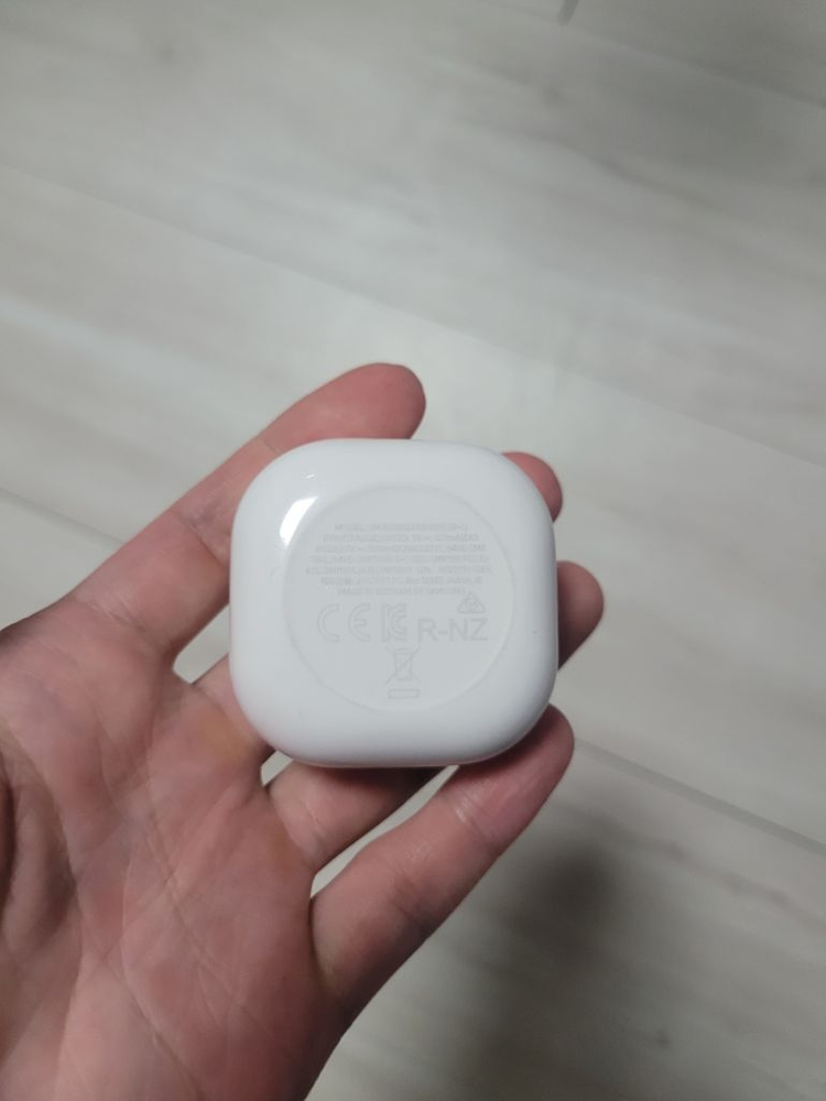 버즈라이브 본체(화이트)팔아요 이미지