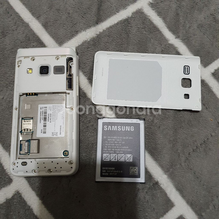 삼성 갤럭시폴더2 sm-g160n 32기가--5