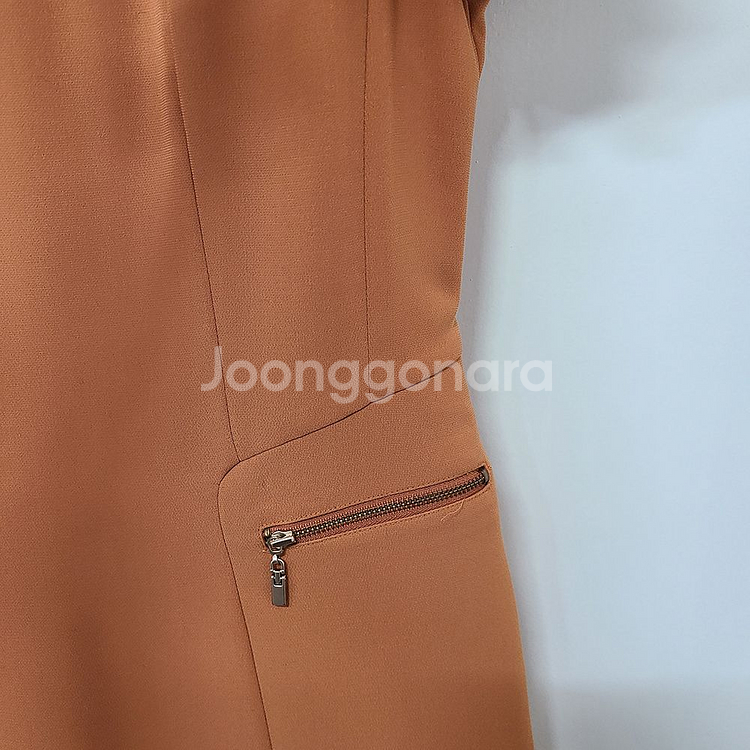 LIST 리스트 소매배색 단정한 정장원피스--2