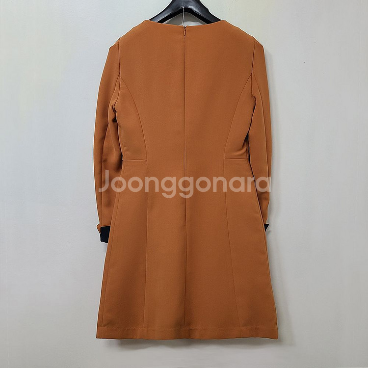 LIST 리스트 소매배색 단정한 정장원피스--5