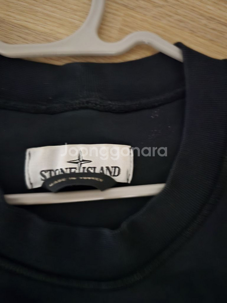 ss22 스톤아일랜드 블랙 맨투맨 L(정품)--1