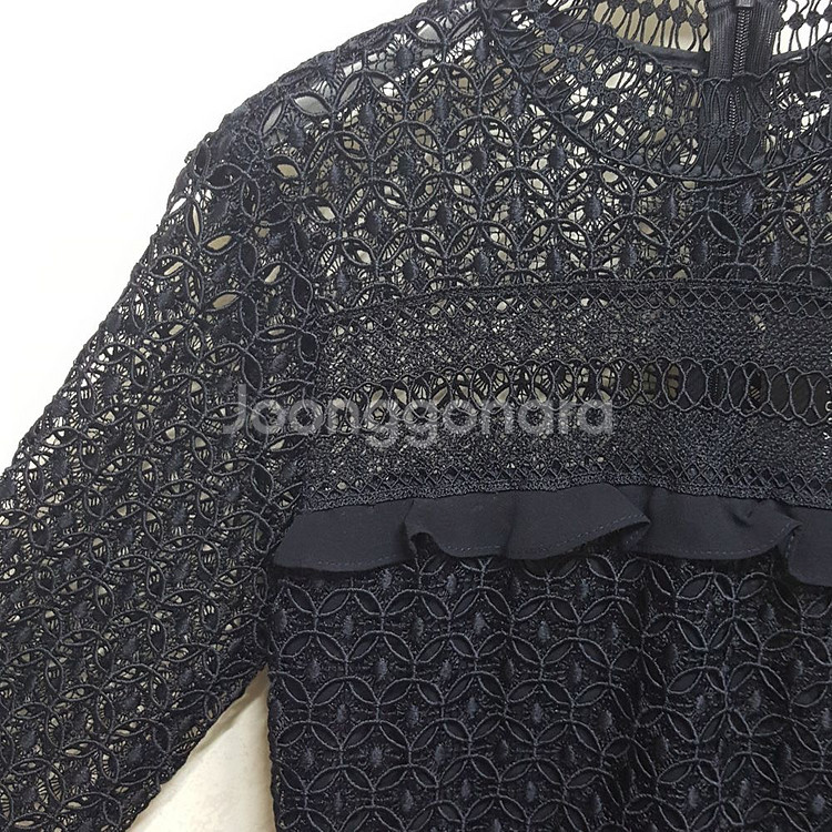 자라 프릴 러플 레이스 원피스--2