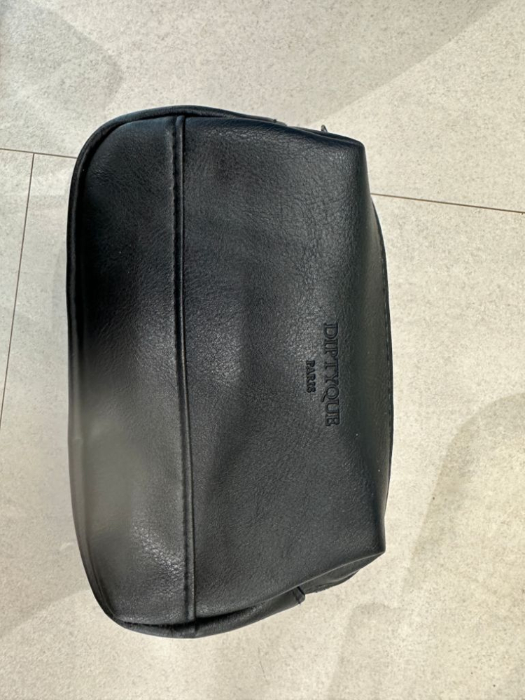 카타르 항공 비즈니스 어메니티 딥디크 오데썽 탐다오--2