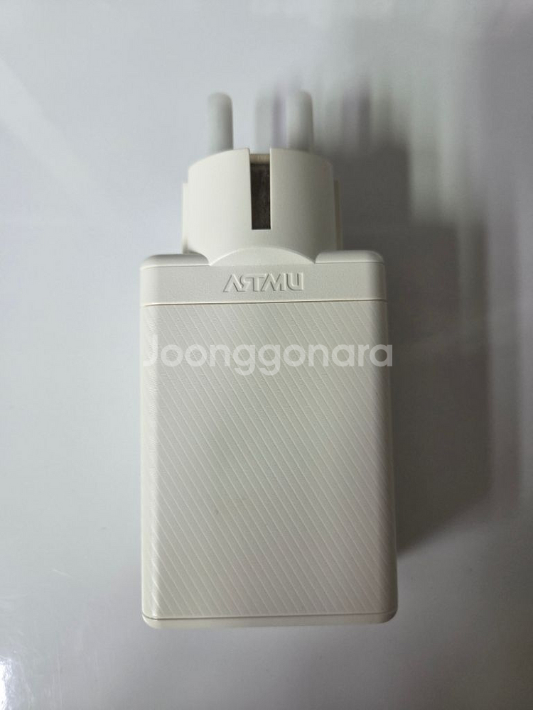 아트뮤 gs510 화이트 100w 단일 PD충전기--1