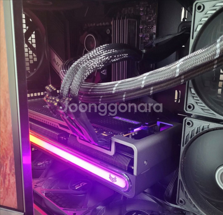 사파이어 라데온 RX 7900 XTX NITRO+--2