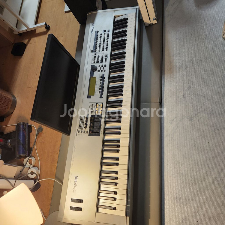 야마하Yamaha mo8/야마하HS5 액티브모니터스--1