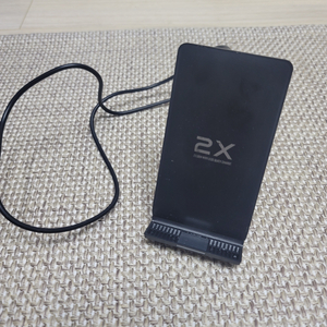 휴대폰 무선 충전기 데스크 책상 갤럭시 아이폰