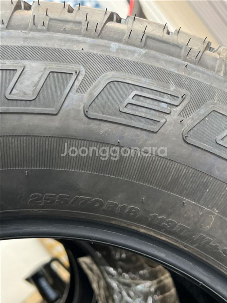 브롱코 순정 타이어5짝 팝니다 (3천키로)--4