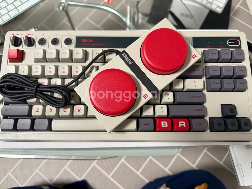 8BitDo 레트로 키보드 판매합니다--2