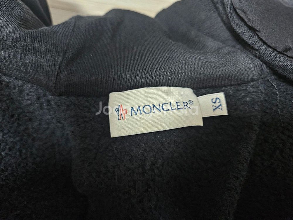 몽클레어 여성 경량 후드 집업 패딩--8