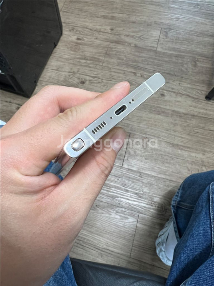 갤럭시S23울트라 512GB 자급제 크림 S급 팝니다--4