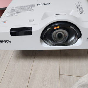 EPSON EB-S35W 빔 프로젝터