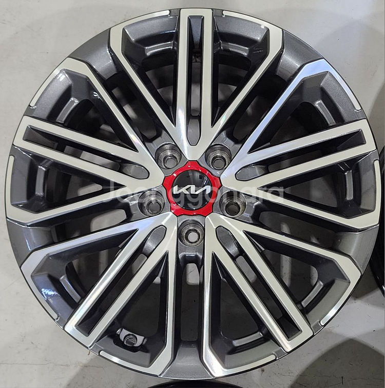 더뉴 K3 GT 18인치 휠, k3 18인치 휠--4