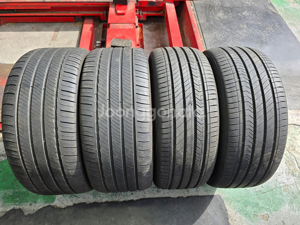 부산 링컨 MKS 순정19인치 휠타이어셋트 판매합니다--5