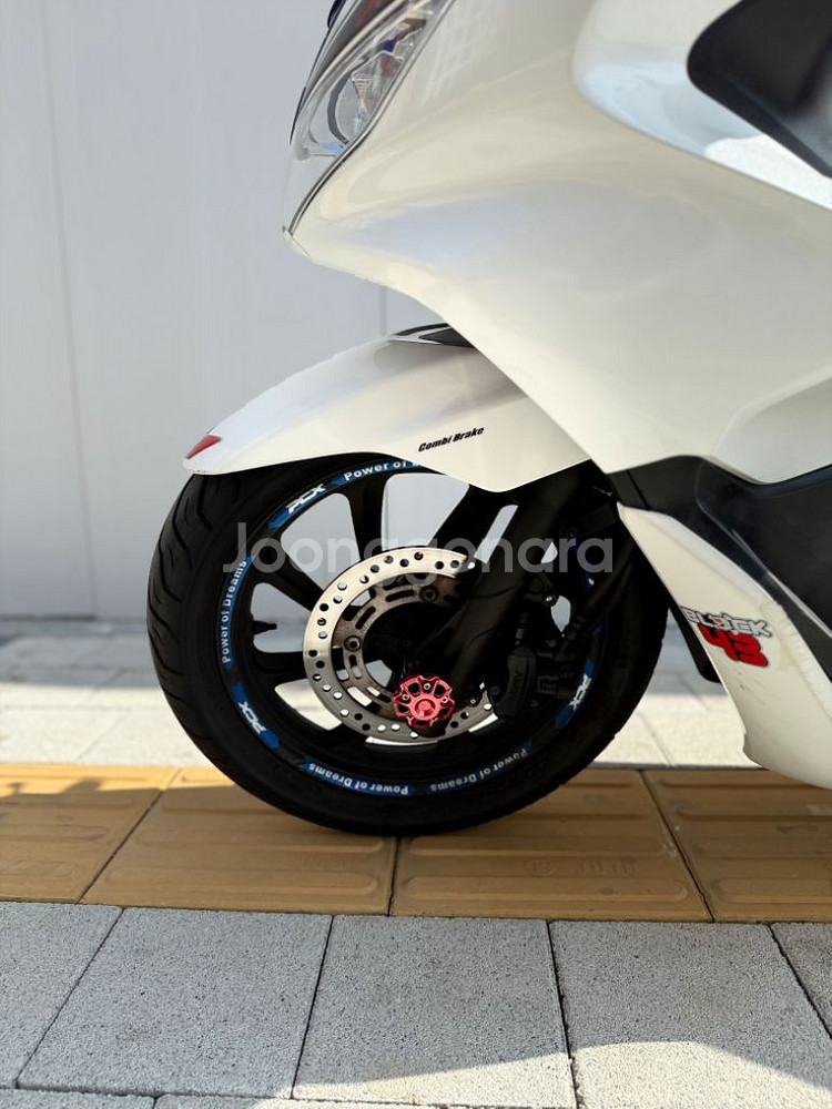 2020년식 pcx125 판매합니다.--6