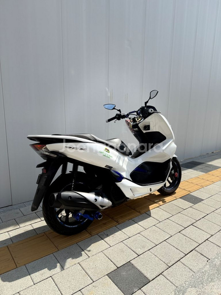 2020년식 pcx125 판매합니다.--5