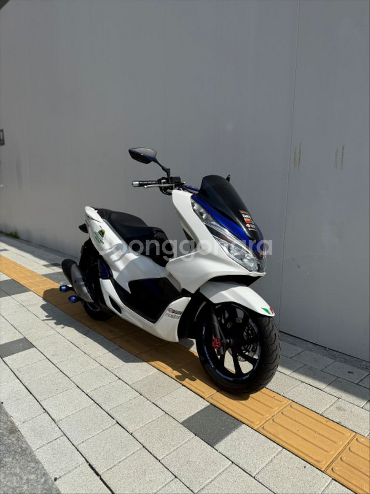 2020년식 pcx125 판매합니다.--3