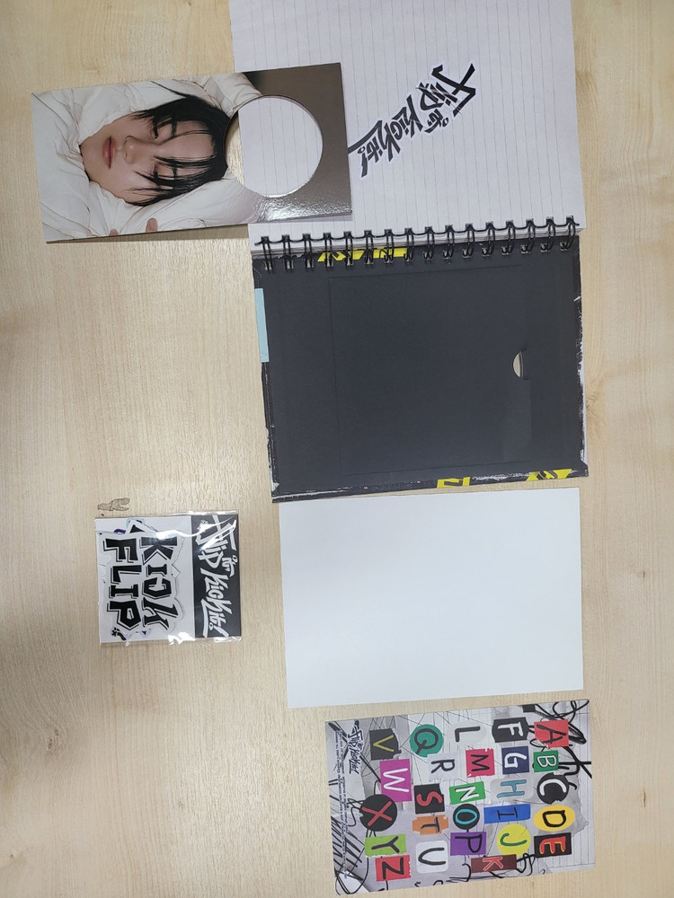 킥플립-미니1집 이미지