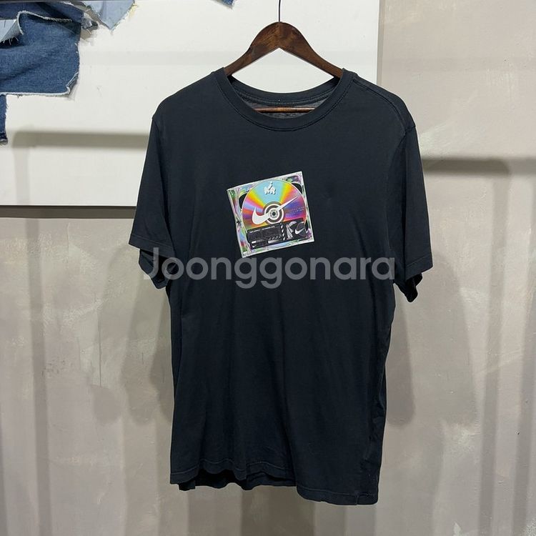 (100) 나이키 스트릿 캐주얼 프린팅 반팔 티셔츠--0