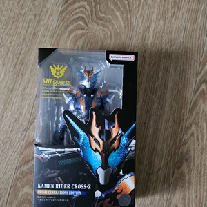 shf 가면라이더 크로즈