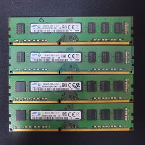 삼성 8GB PC3 12800U 4개