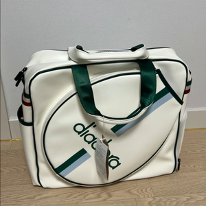 디아도라 보스턴백